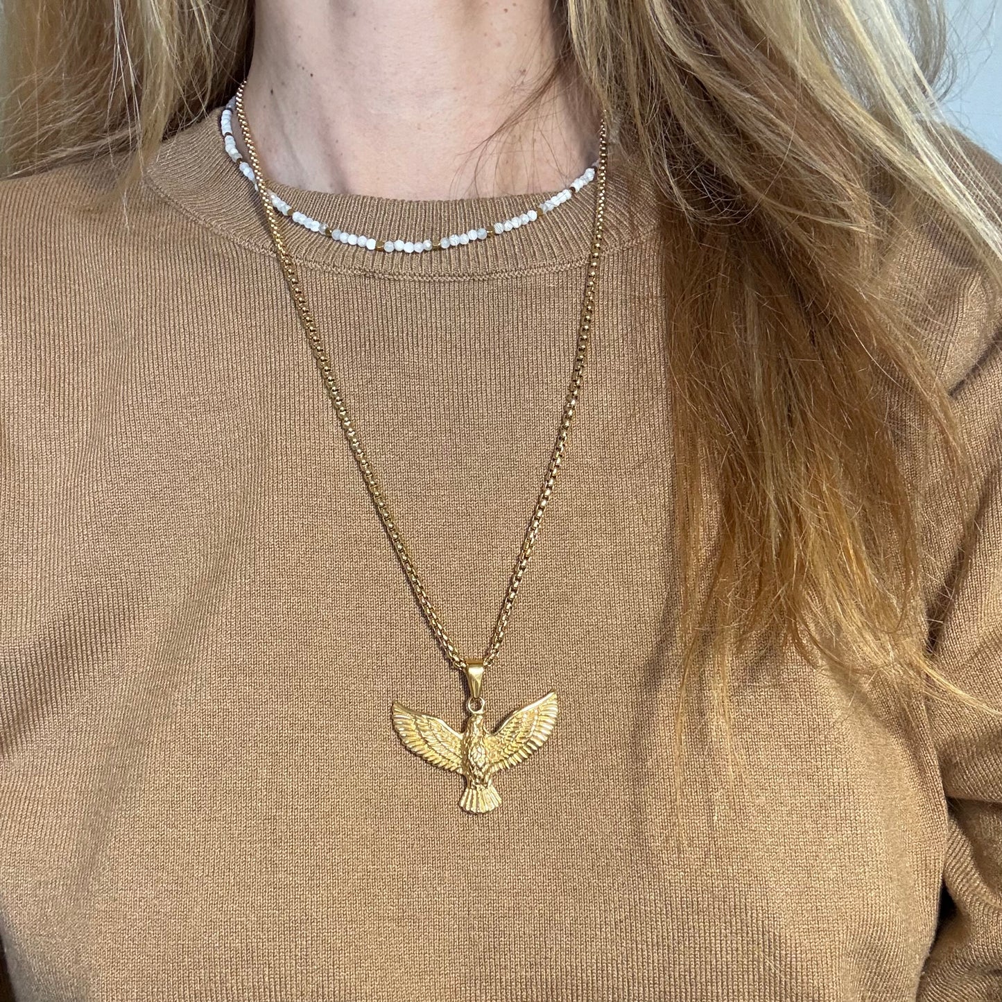 Collar ave fenix bañado en oro 18k