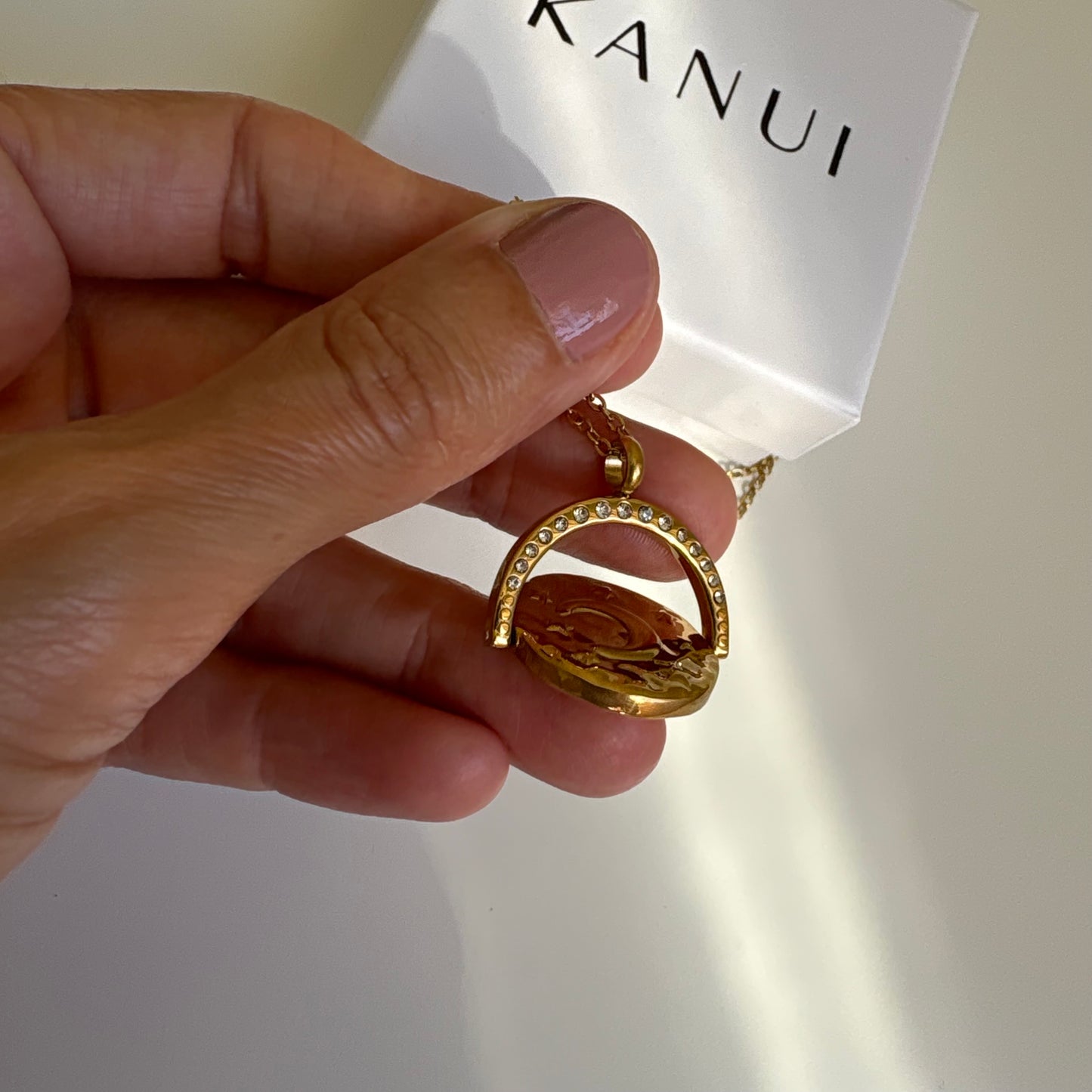 Collar Sol y Luna (dije giratorio) bañado en oro 18k