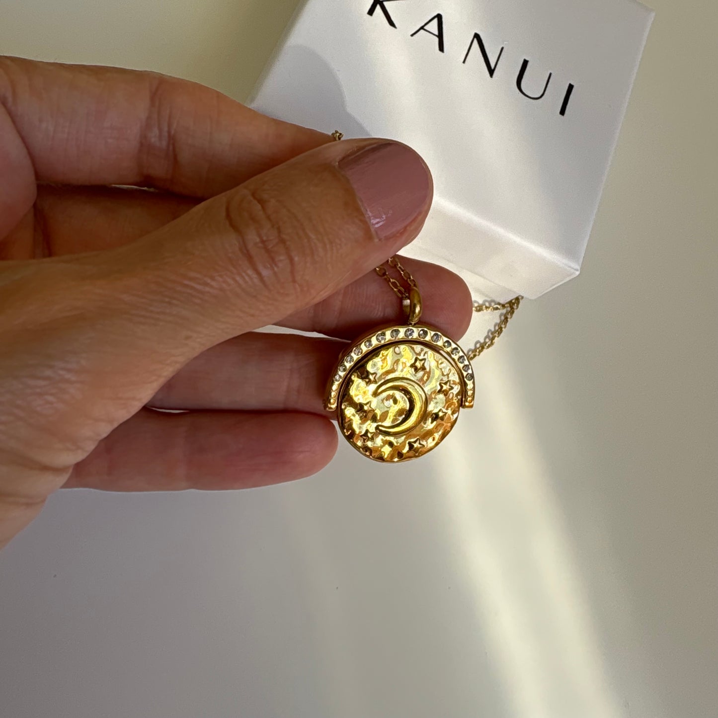 Collar Sol y Luna (dije giratorio) bañado en oro 18k