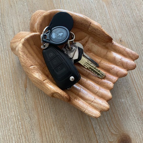 Cuenco de manos de madera