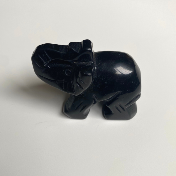 Elefante de obsidiana de protección