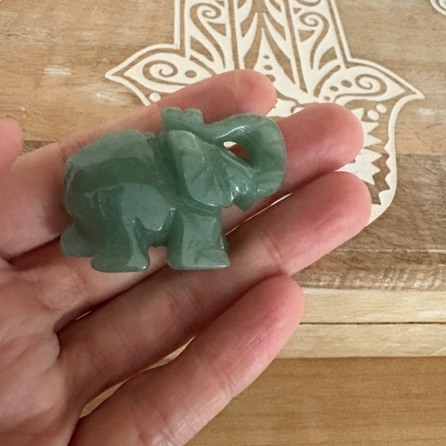 Elefante de aventurina verde
