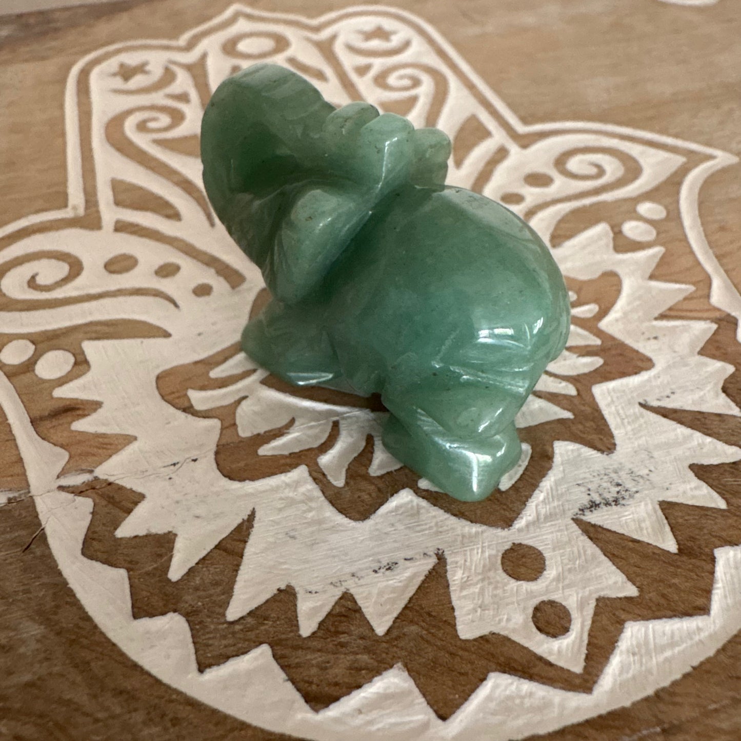 Elefante de aventurina verde