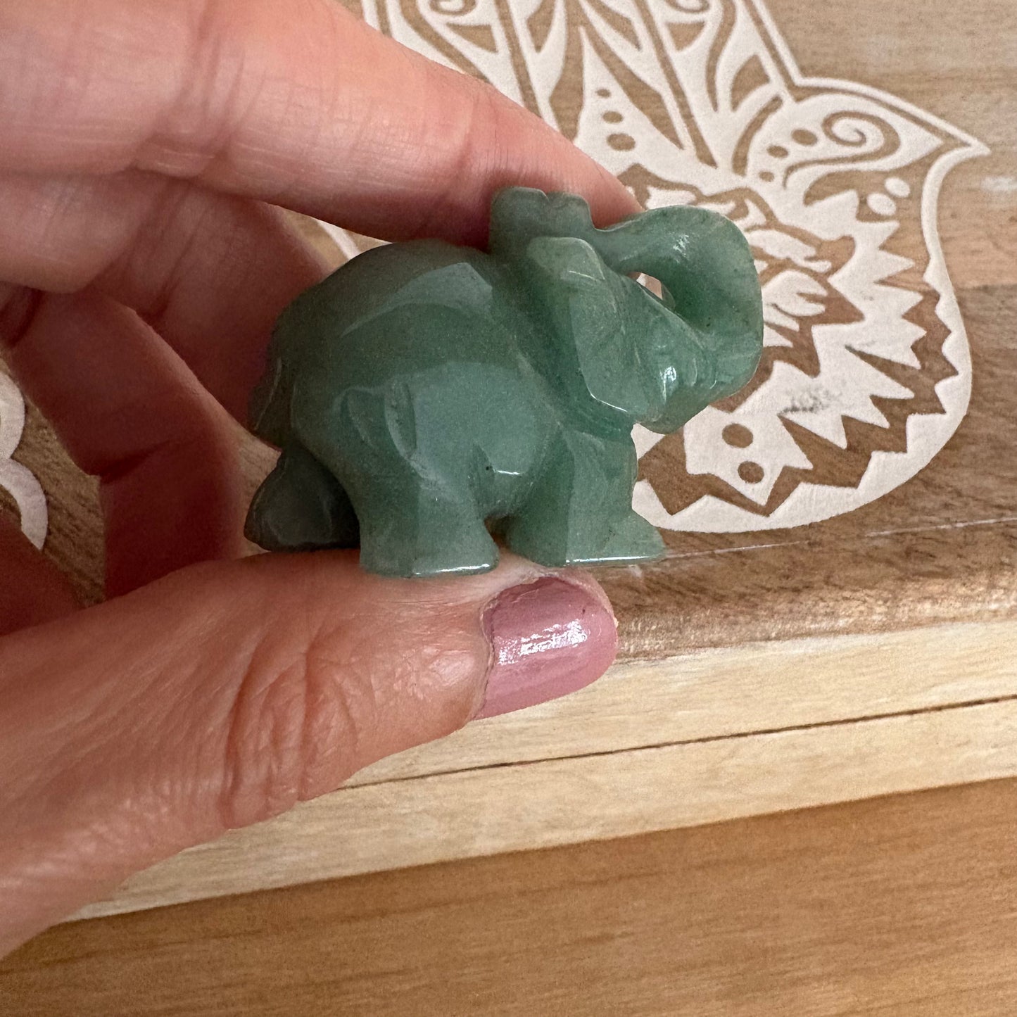 Elefante de aventurina verde
