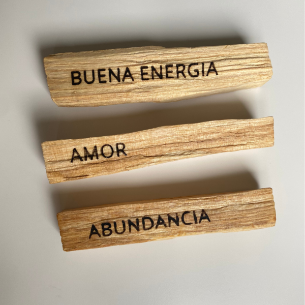 Conjunto de boa energia com vela palo santo