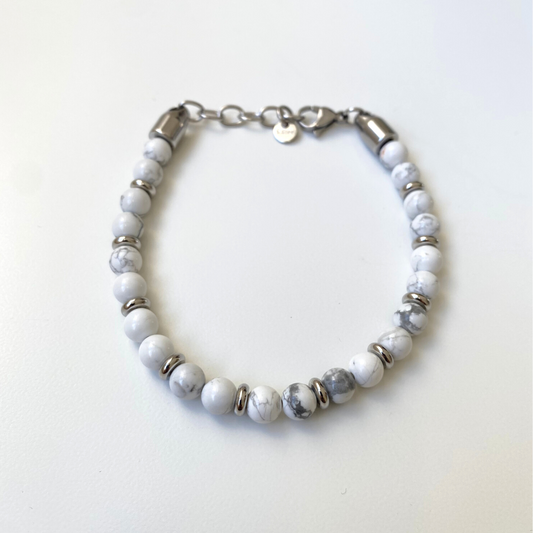 Howlite and stainless steel bracelet