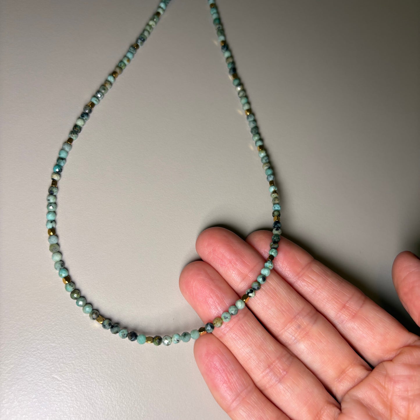 Collar Magnetic Vibes