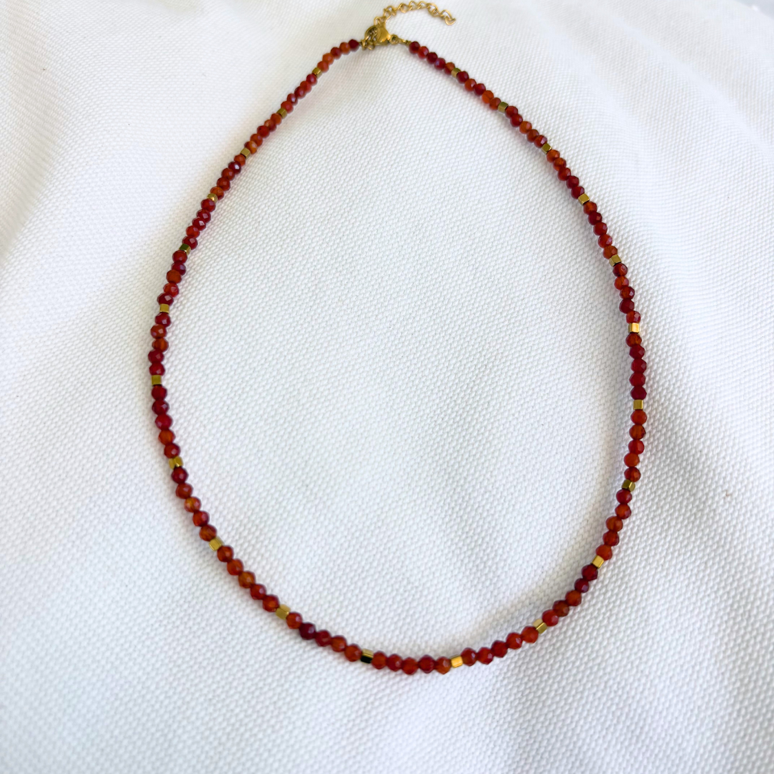 Magnetic Vibes pulsera y collar de cornalina