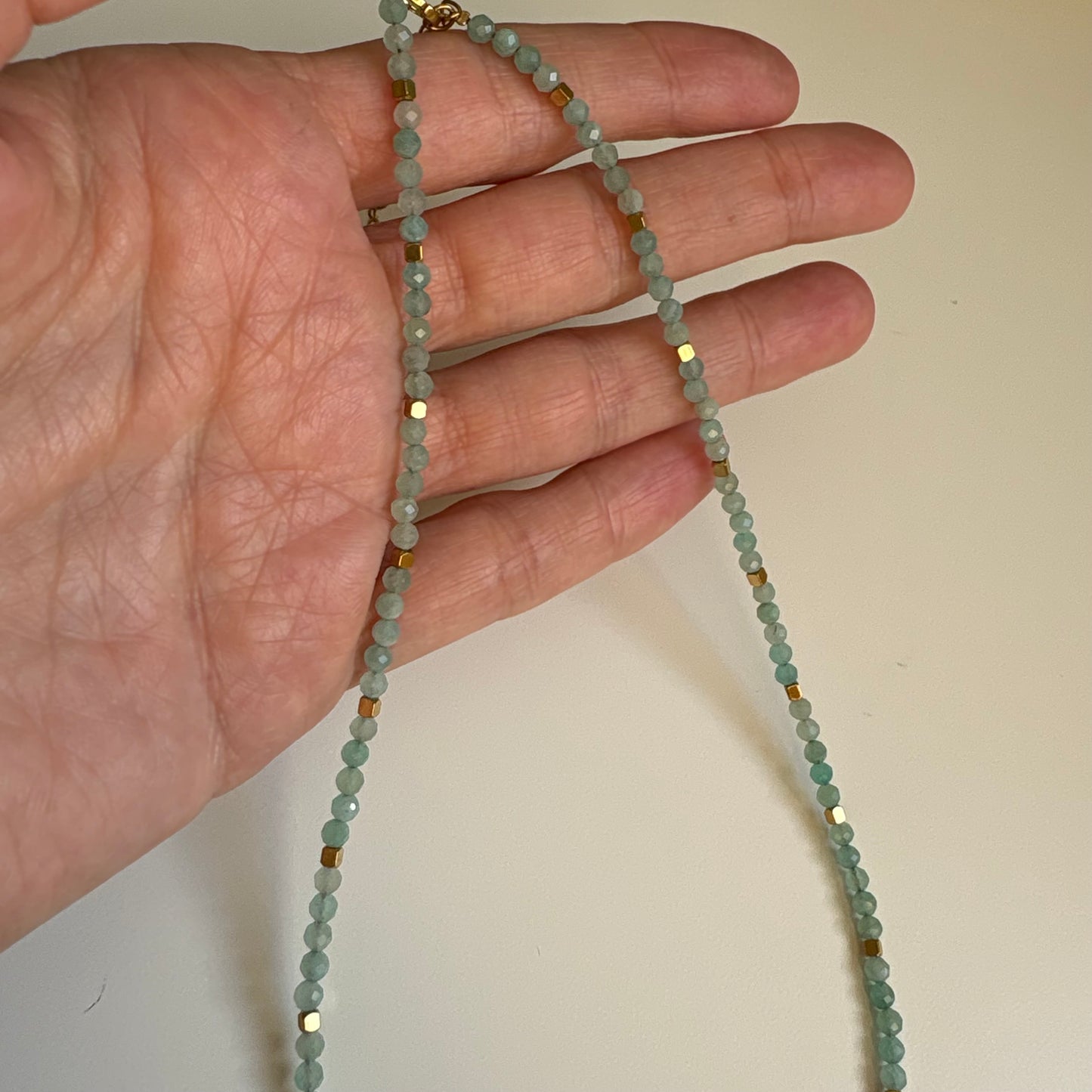 Collar Magnetic Vibes