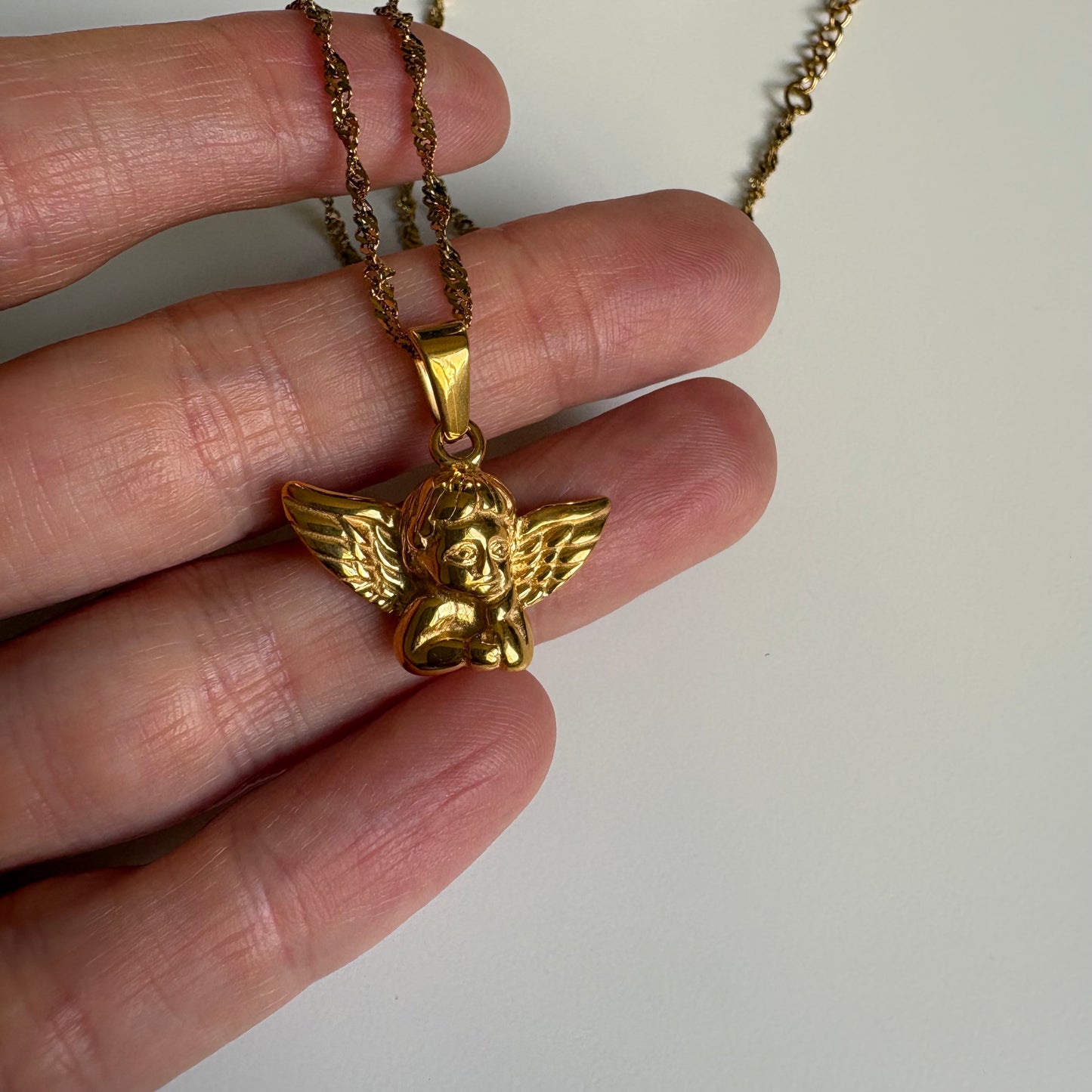 Collar angel guardian