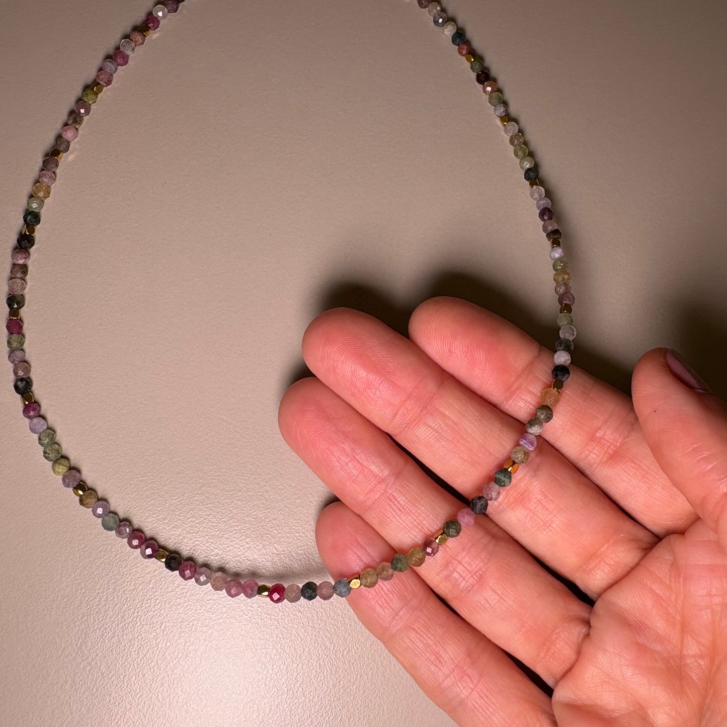 Collar Magnetic Vibes