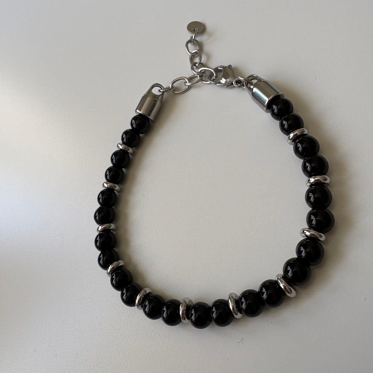 Pulsera de ágata negra y acero inoxidable