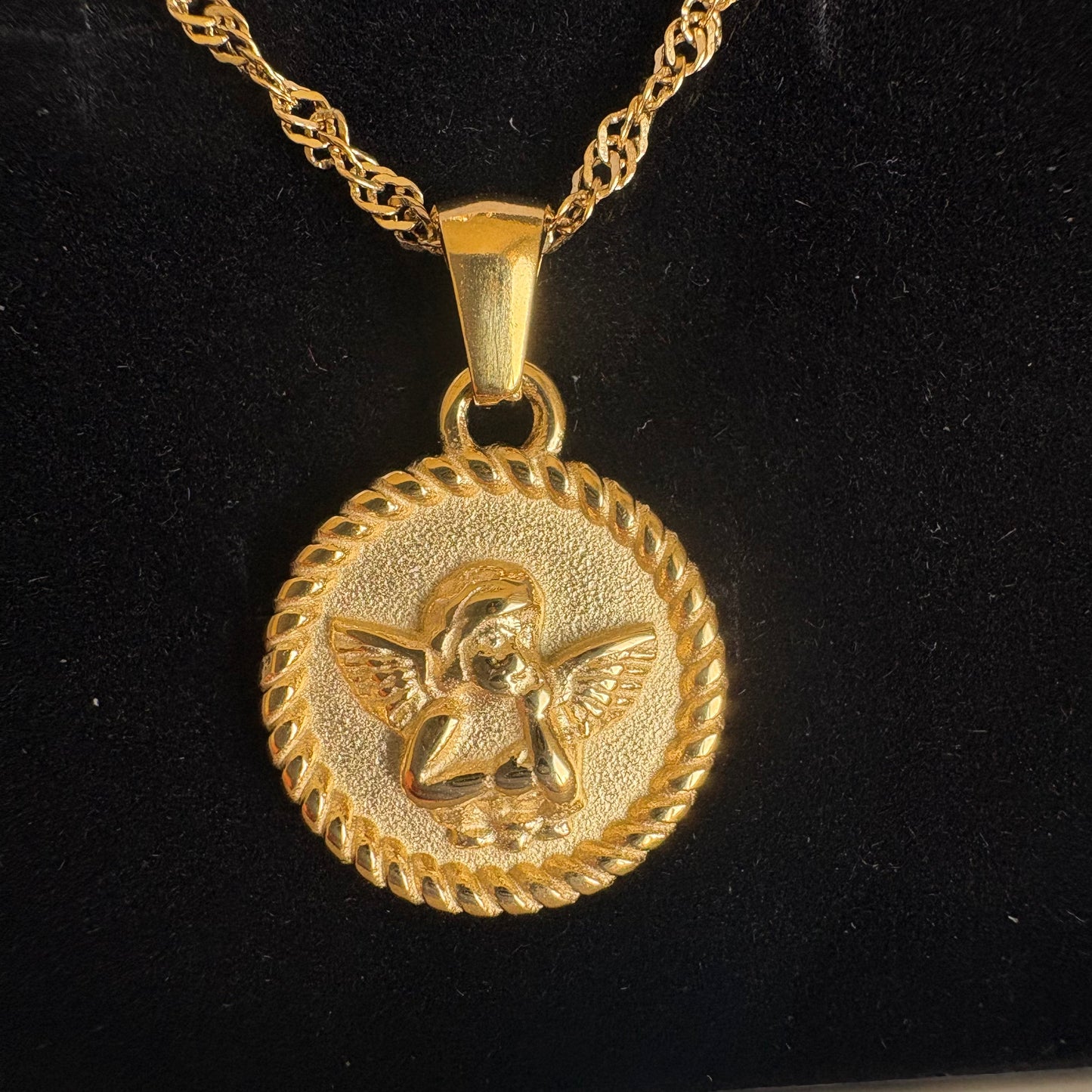 Collar angel protector
