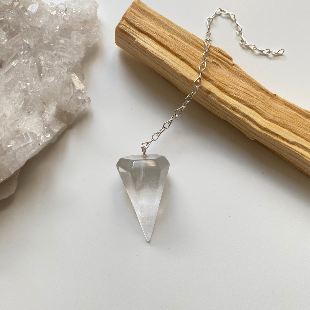 Crystal quartz pendulum