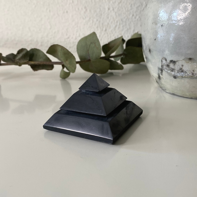 Shungite Pyramid Sakkara