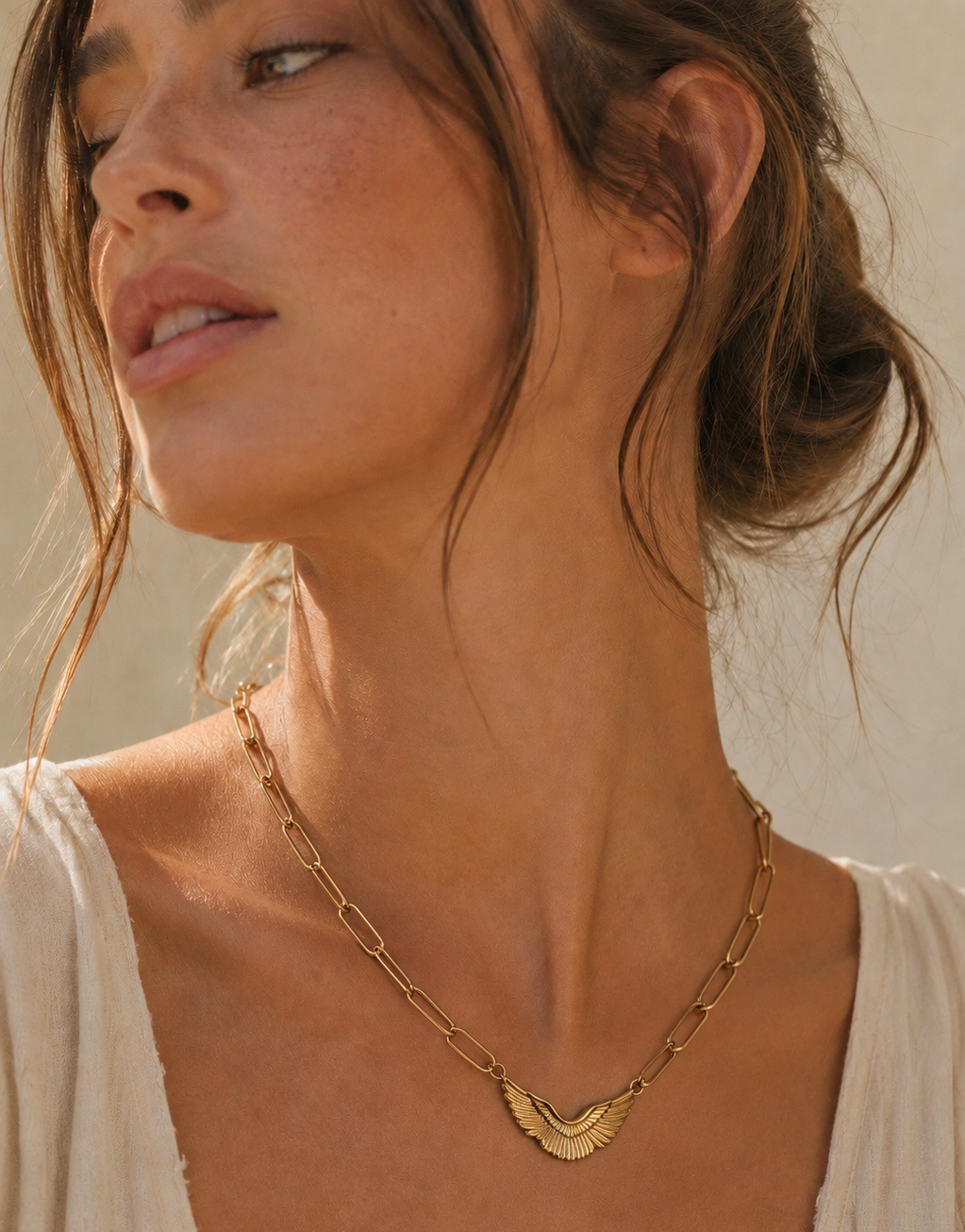 collar alas angel Kanui banado en oro