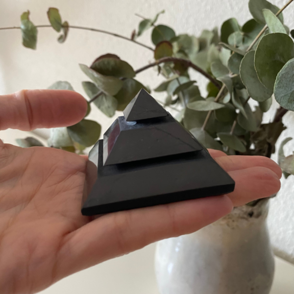 Shungite Pyramid Sakkara