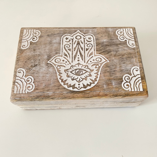Caja de madera mano de fatima natural